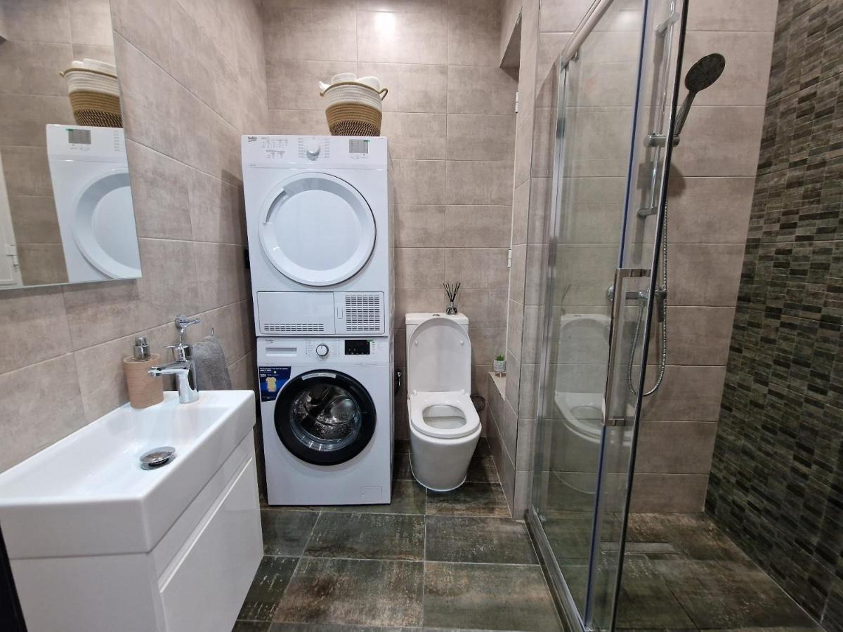 Barbara Properties - Luxury Qawra Stay セント・ポールズ・ベイ エクステリア 写真